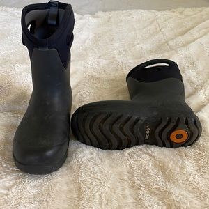 Bogs Neo Classic Snow Boot Short size 7